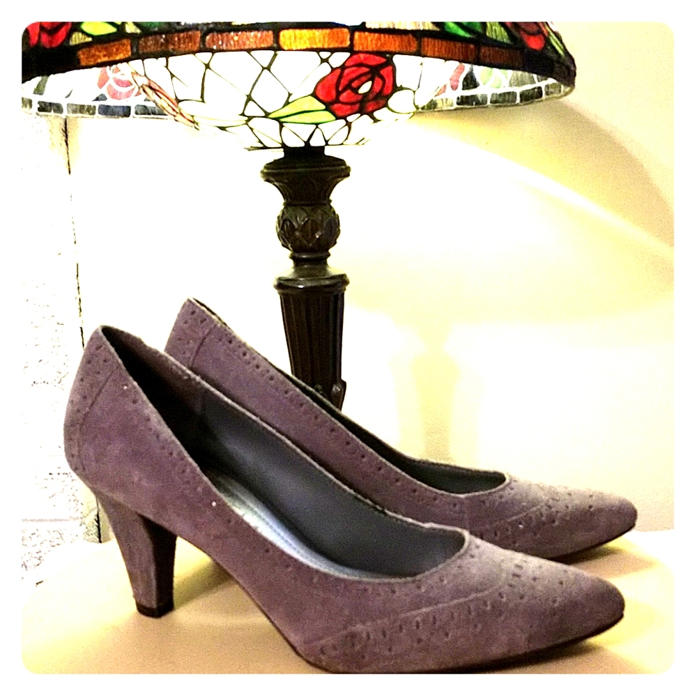 Etienne Aigner gray suede shoes Size 8.5